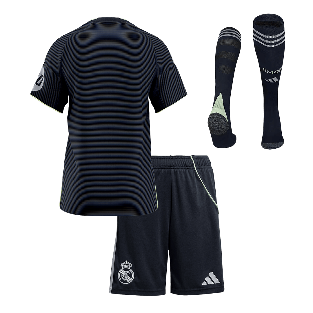 Real Madrid detský vonkajší futbalový komplet 2025/26 (Prémiová kvalita)