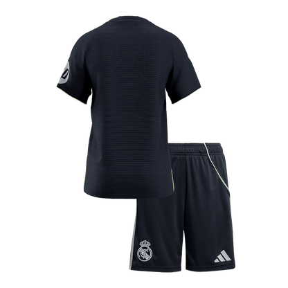Real Madrid detská vonkajšia futbalová súprava 2025/26 (Prémiová kvalita)