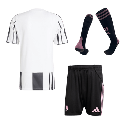 Juventus pánsky domáci futbalový komplet 2025/26