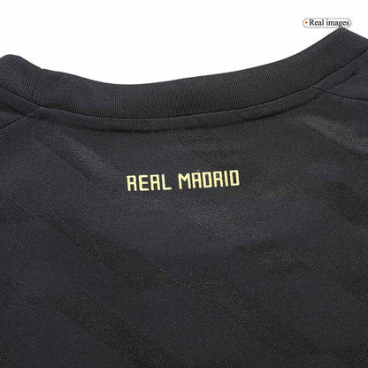 Real Madrid pánsky vonkajší retro futbalový dres 2011/12