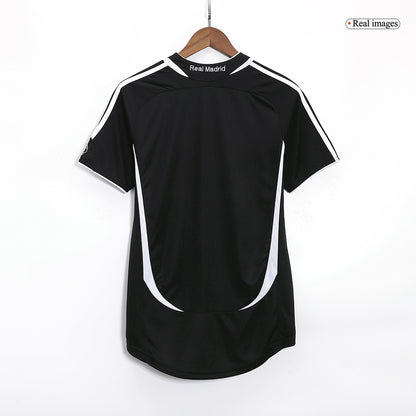 Real Madrid pánsky vonkajší retro futbalový dres 2006/07