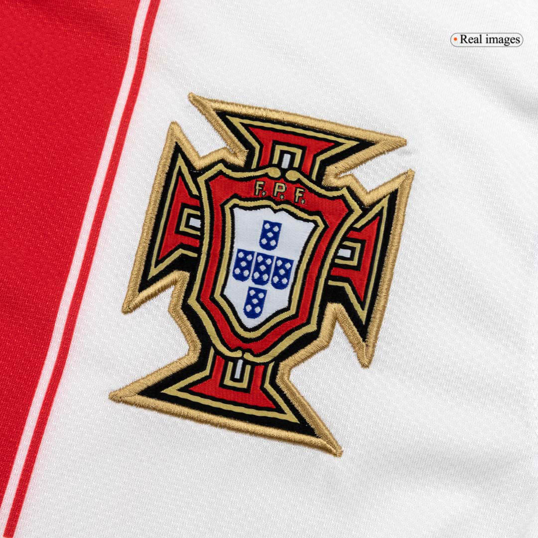 Portugalsko pánsky vonkajší retro futbalový dres 2010