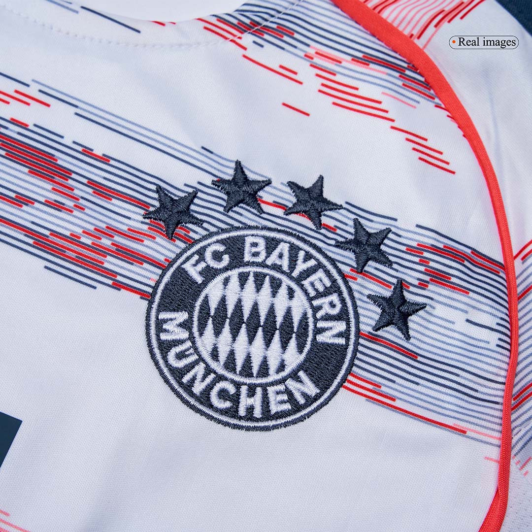 Bayern Mníchov detská vonkajšia futbalová súprava 2025/26