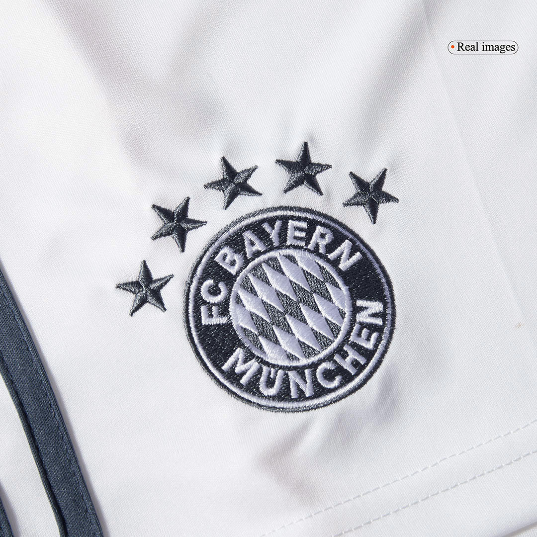 Bayern Mníchov pánske vonkajšie futbalové šortky 2025/26