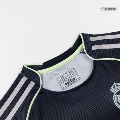 Real Madrid detská vonkajšia futbalová súprava 2025/26 (Prémiová kvalita)