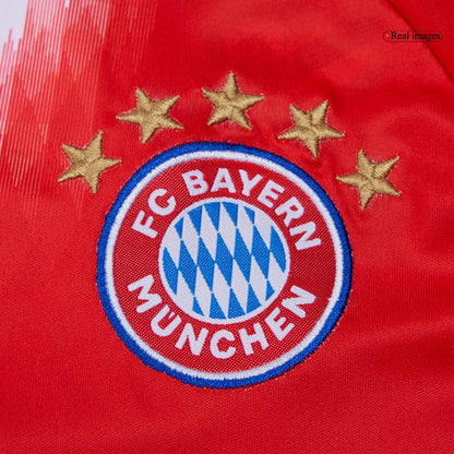 Bayern Mníchov detská domáca futbalová súprava 2025/26