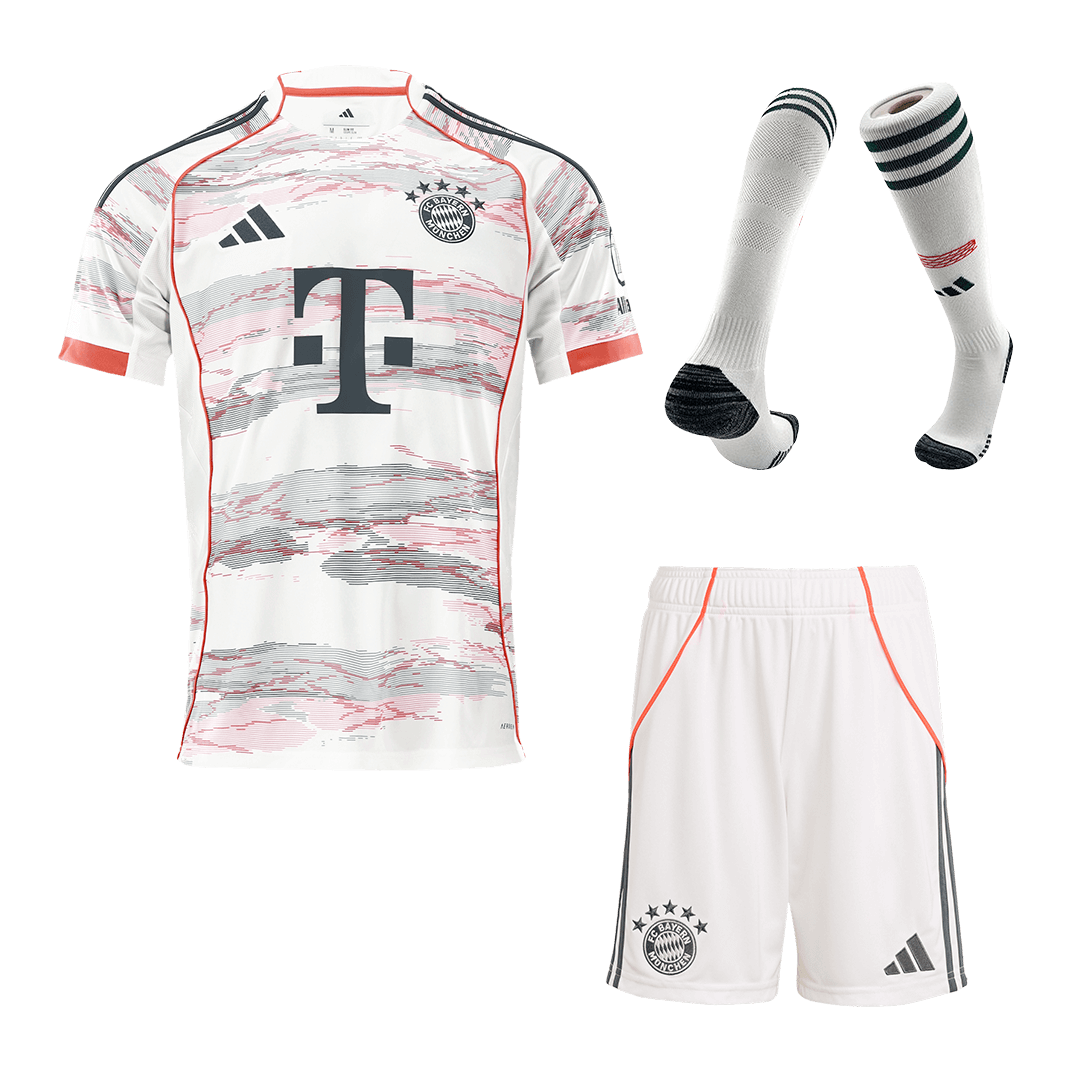 Bayern Mníchov pánsky vonkajší futbalový komplet 2025/26