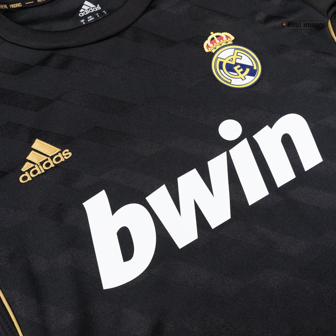 Real Madrid pánsky vonkajší retro futbalový dres s dlhými rukávmi 2011/12