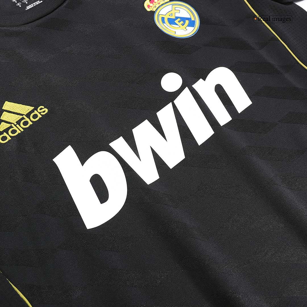 Real Madrid pánsky vonkajší retro futbalový dres 2011/12