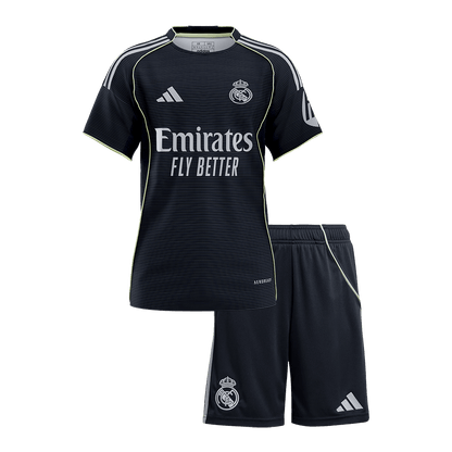 Real Madrid detská vonkajšia futbalová súprava 2025/26 (Prémiová kvalita)