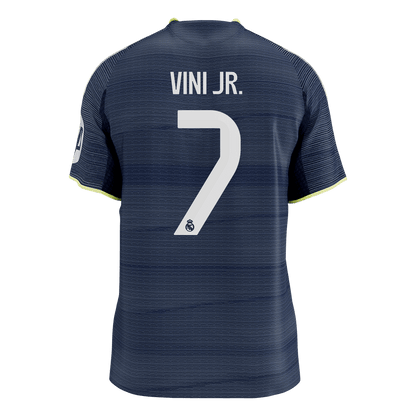 Real Madrid pánsky vonkajší futbalový dres 2025/26 - VINI JR. #7 [hráčska verzia] (Prémiová kvalita)